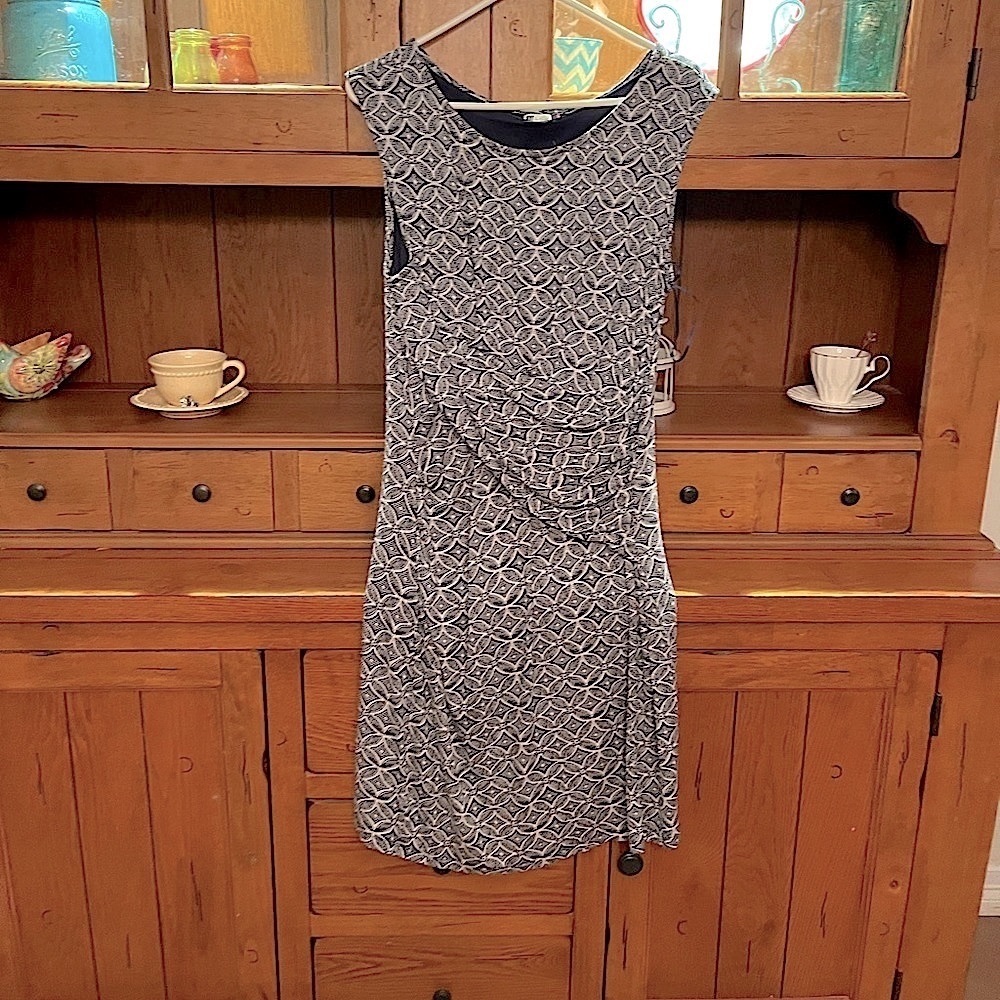 Kut from the Kloth navy/white faux wrap, women’s size 10, EUC